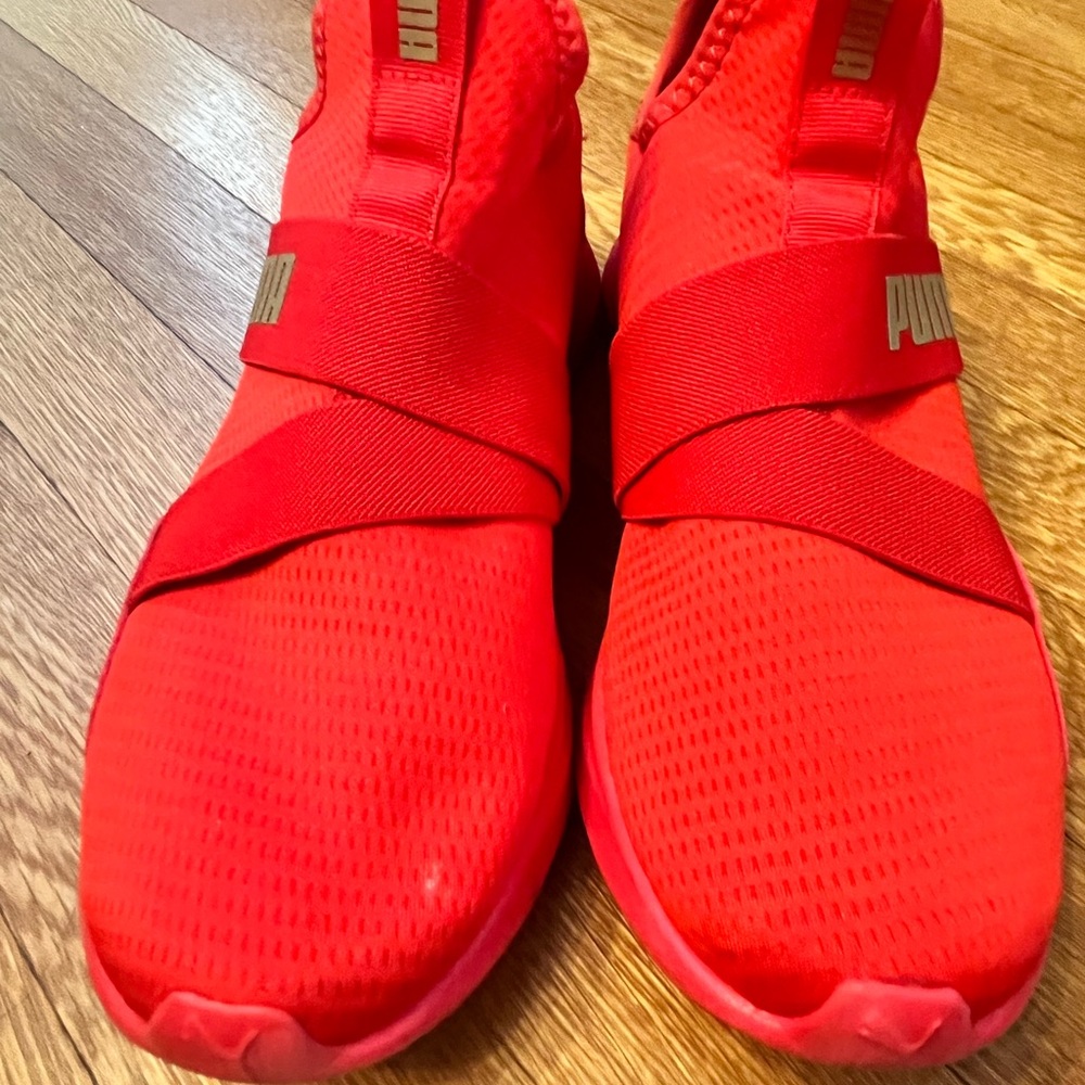 Puma Women's Red Sneakers - Picture 3 of 8